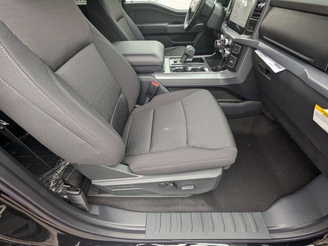 2025 Ford F-150 XLT photo 26