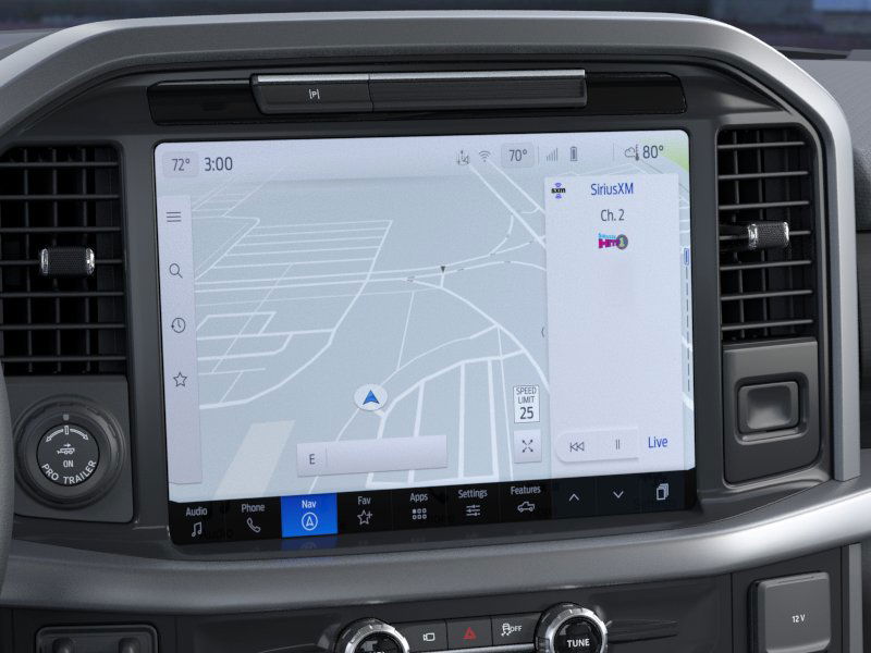 2025 Ford F-150 XLT photo 13