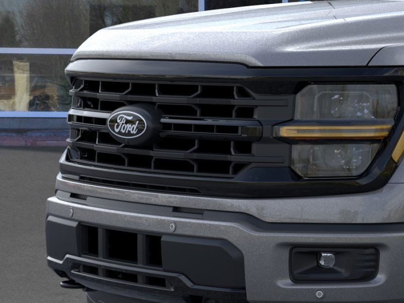 2025 Ford F-150 XLT photo 16