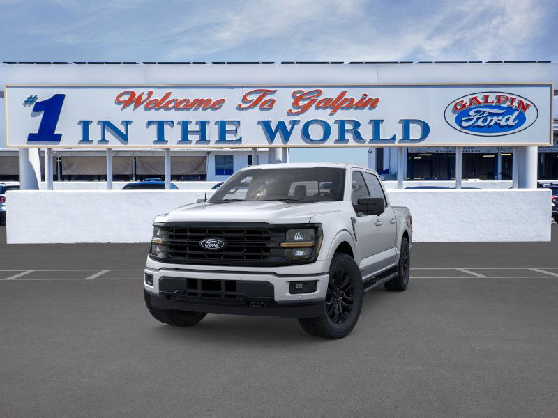 2025 Ford F-150 XLT photo 5