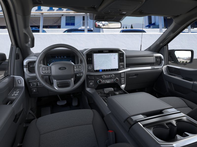 2025 Ford F-150 XLT photo 12