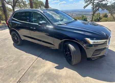 2021 Volvo XC60 T6 Momentum