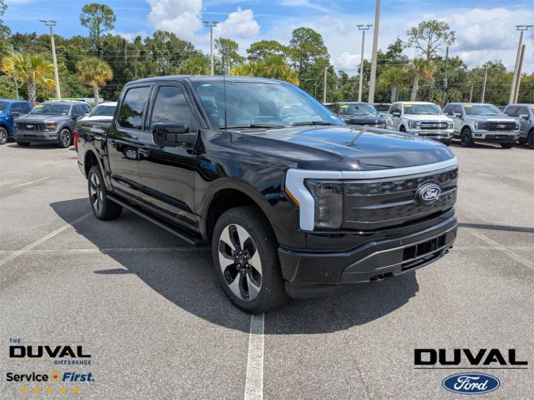 2025 Ford F-150 Lightning Platinum