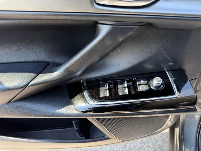 2022 Mazda CX-9 Touring photo 11