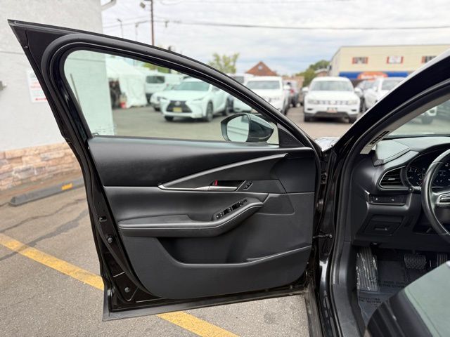 2022 Mazda CX-30 2.5 Select photo 13