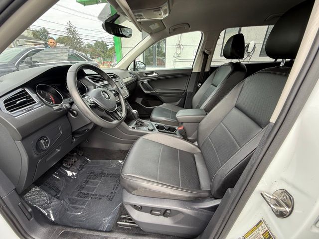 2020 Volkswagen Tiguan SE photo 9