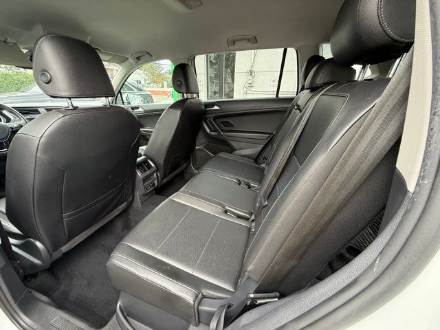 2020 Volkswagen Tiguan SE photo 13