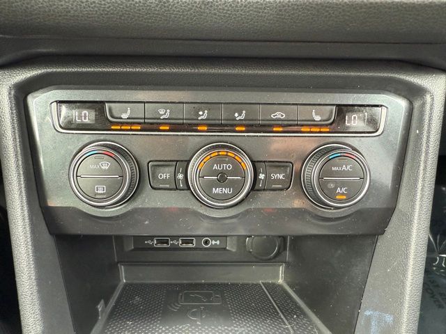 2020 Volkswagen Tiguan SE photo 23