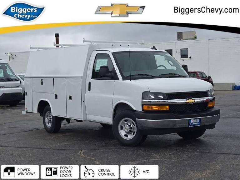 2025 Chevrolet Express Commercial Cutaway 1WT