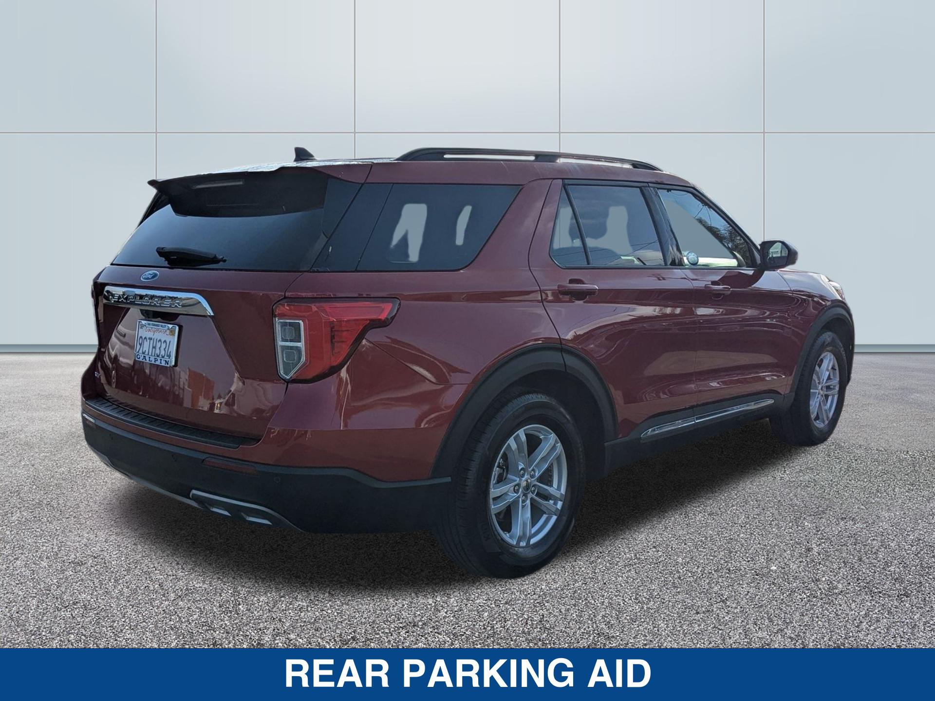 2022 Ford Explorer XLT photo 2