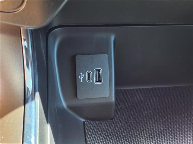 2025 Ford F-150 STX photo 9