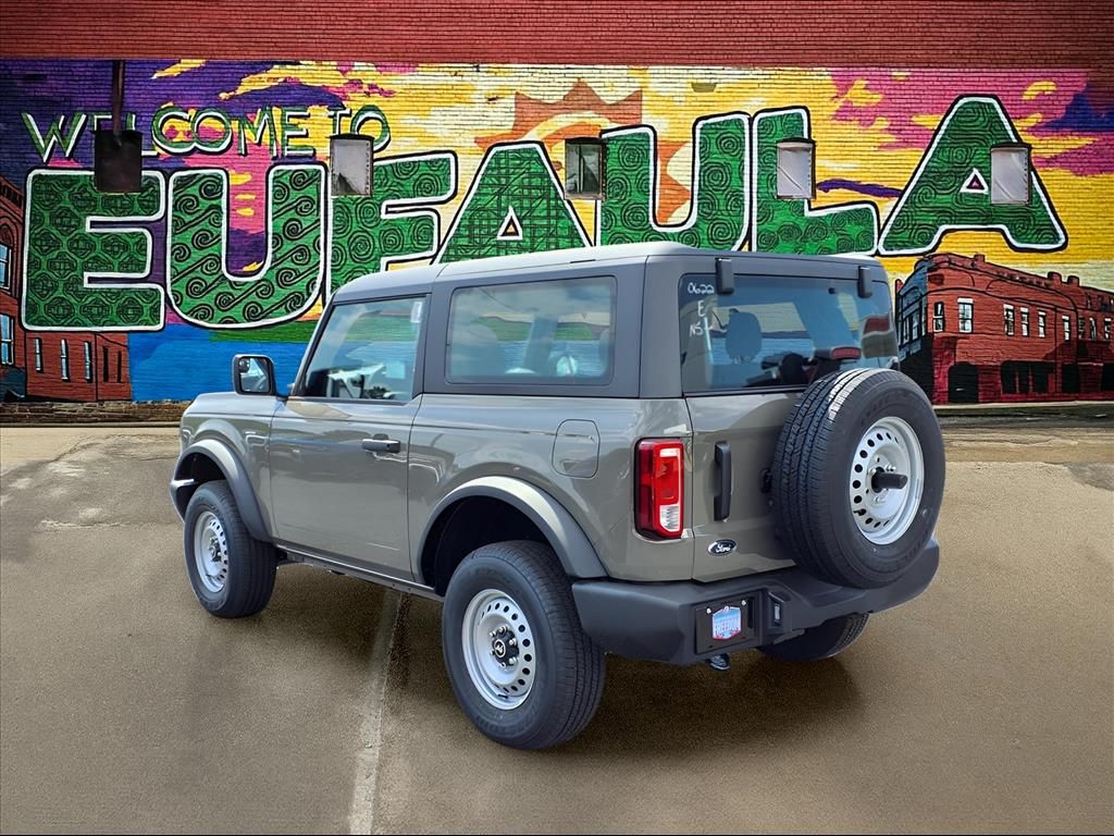 2025 Ford Bronco Base photo 5