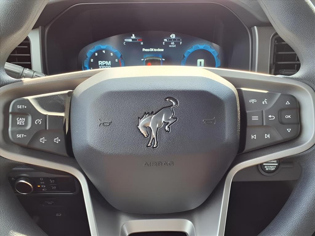2025 Ford Bronco Base photo 17