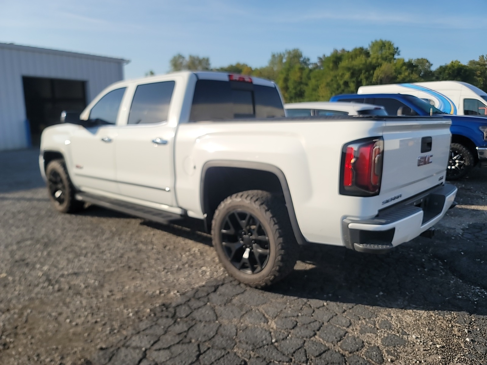 2016 Gmc Sierra SLE photo 5