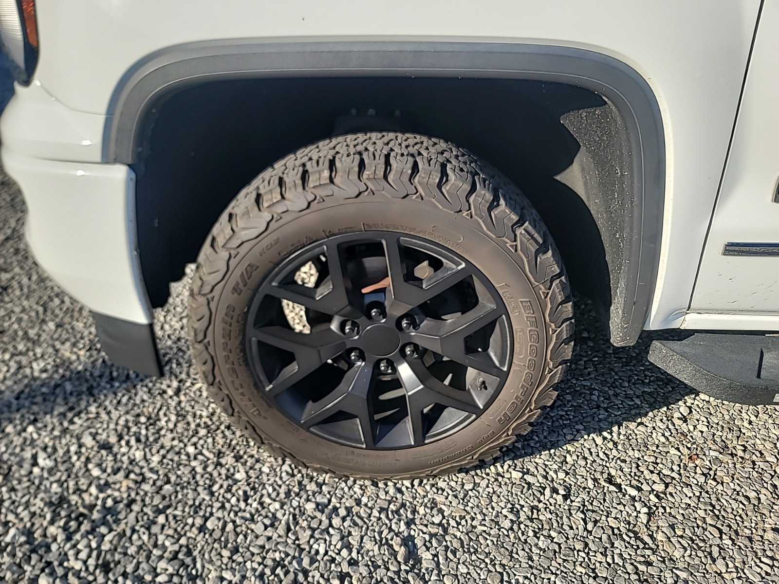 2016 Gmc Sierra SLE photo 9