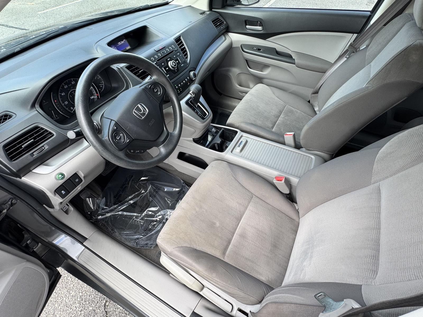 2014 Honda CR-V LX photo 12