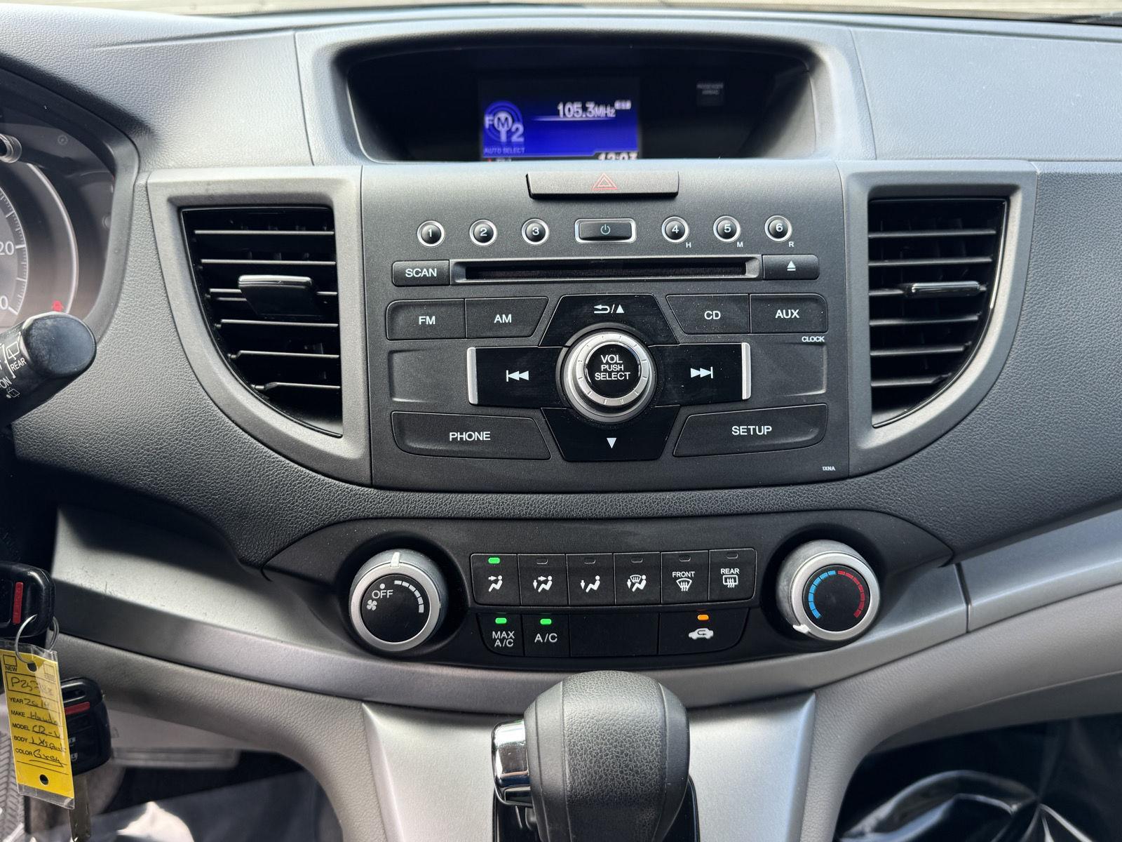 2014 Honda CR-V LX photo 19