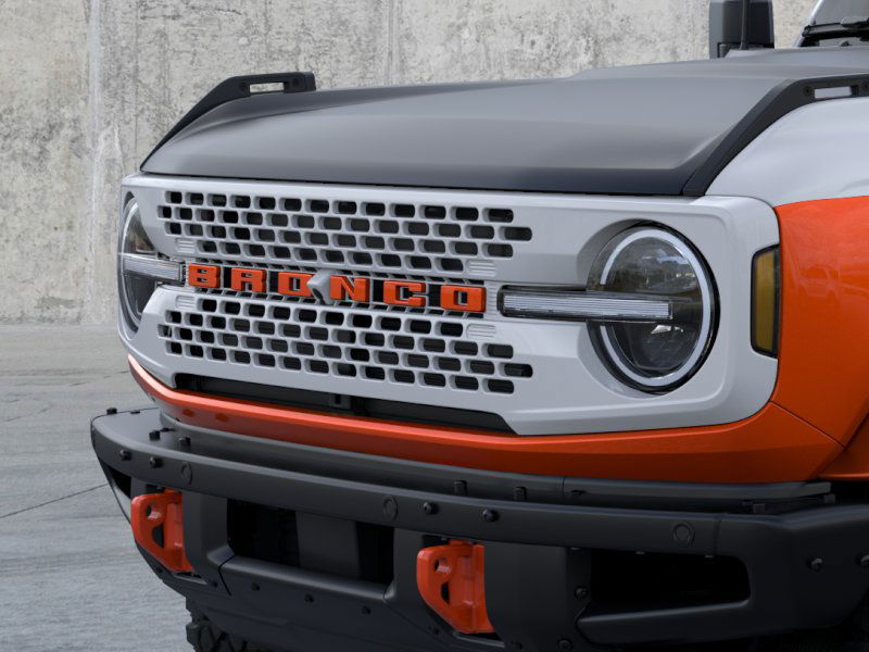 2025 Ford Bronco First Edition photo 17
