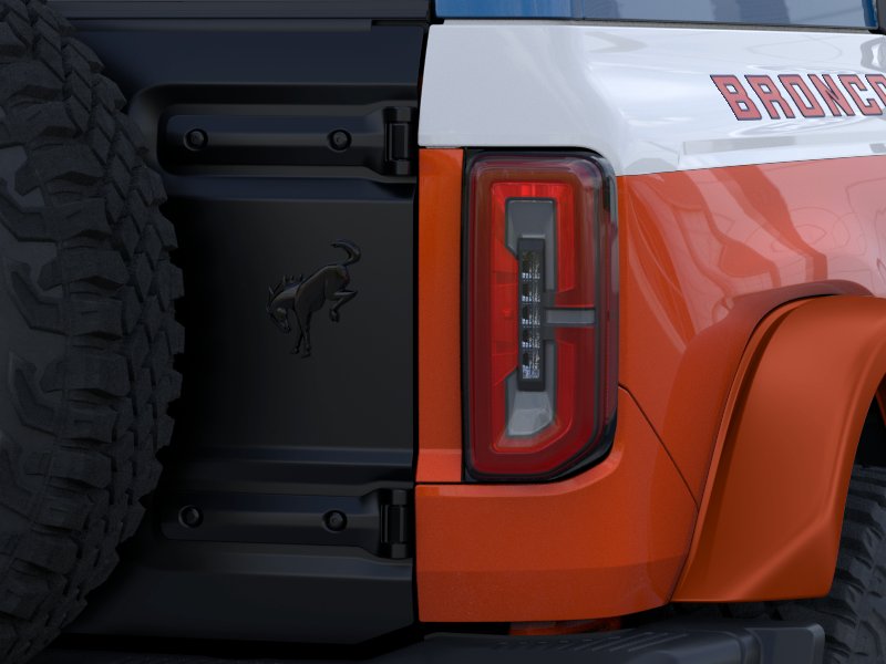 2025 Ford Bronco First Edition photo 21