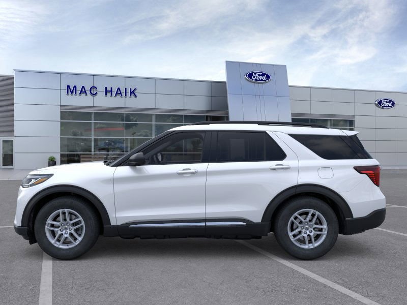 2025 Ford Explorer photo 2