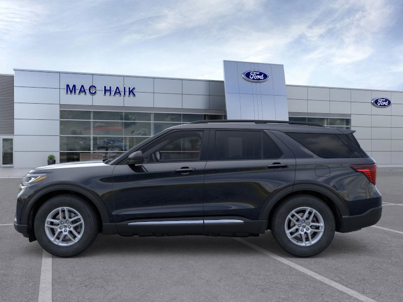 2025 Ford Explorer photo 2