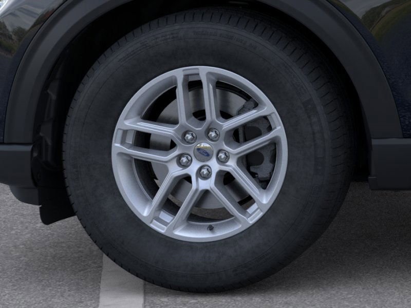 2025 Ford Explorer photo 18