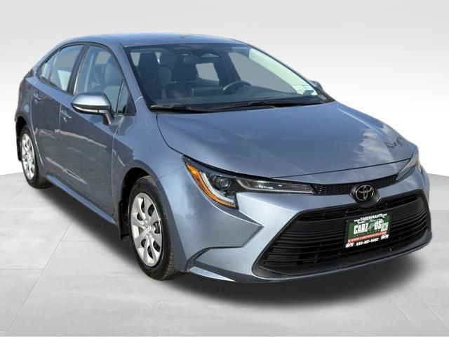 2024 Toyota Corolla LE photo 3