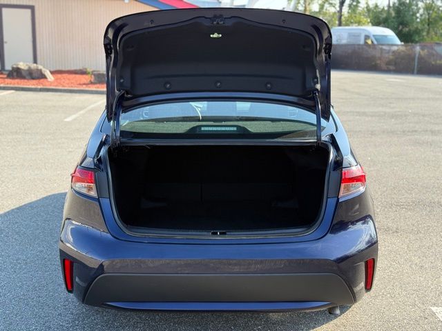 2022 Toyota Corolla LE photo 8