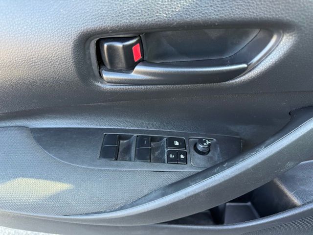 2022 Toyota Corolla LE photo 13