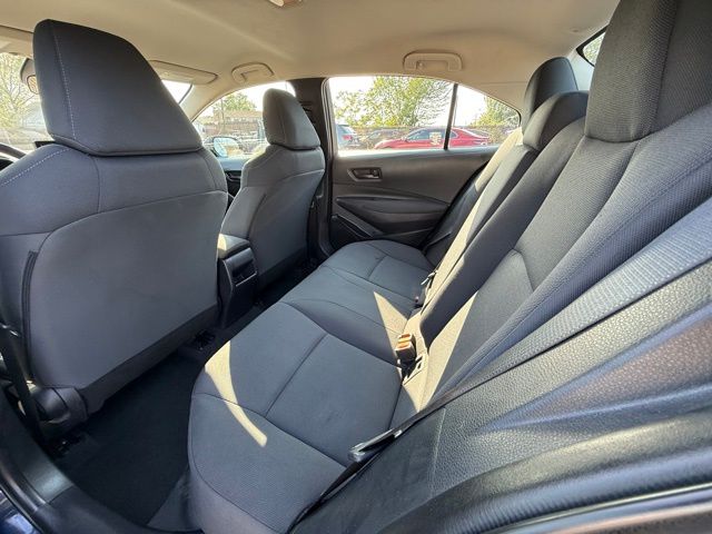 2022 Toyota Corolla LE photo 18