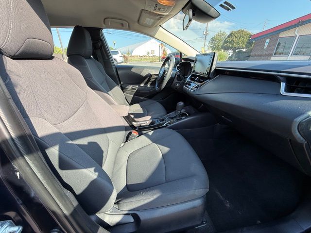 2022 Toyota Corolla LE photo 24