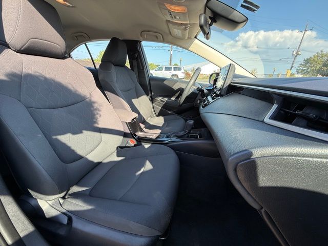 2022 Toyota Corolla LE photo 25