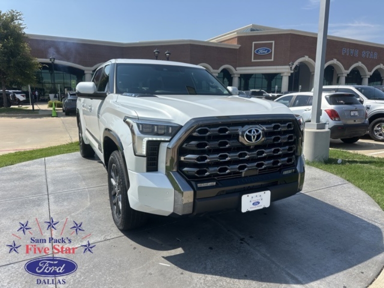 2023 Toyota Tundra Hybrid Platinum