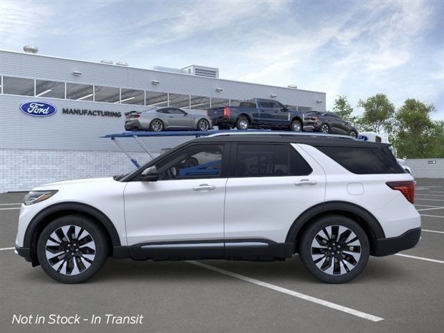 2025 Ford Explorer Platinum photo 2