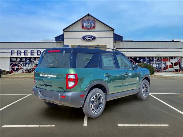 2025 Ford Bronco Sport Outer Banks photo 6
