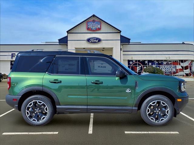 2025 Ford Bronco Sport Outer Banks photo 7