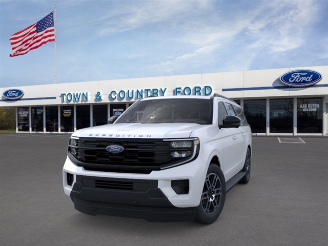 2025 Ford Expedition MAX photo 3