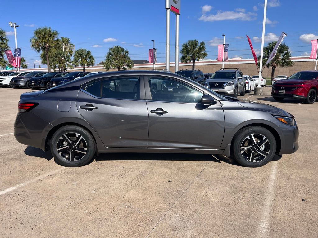 2025 Nissan Sentra SV photo 4