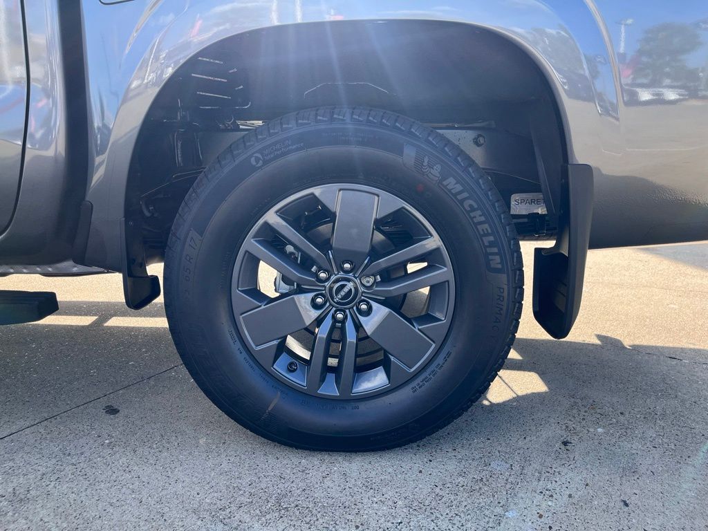 2026 Nissan Frontier SV - Photo 8