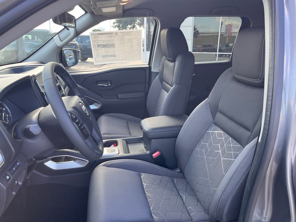 2026 Nissan Frontier SV - Photo 12