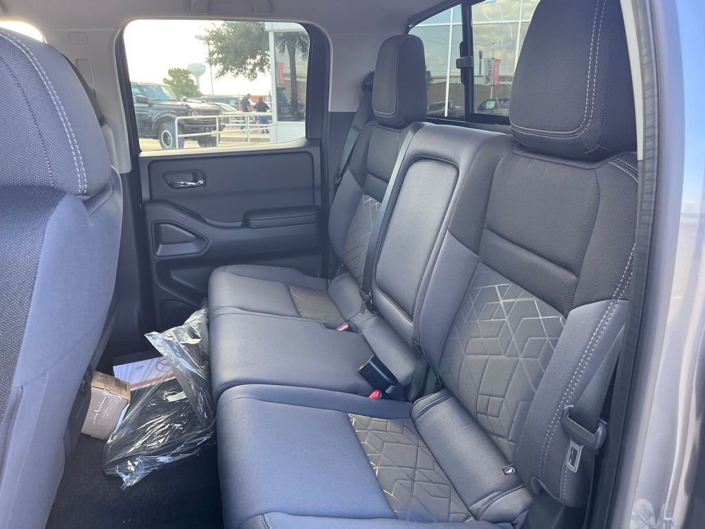 2026 Nissan Frontier SV - Photo 13