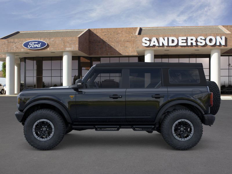 2024 Ford Bronco Badlands photo 3