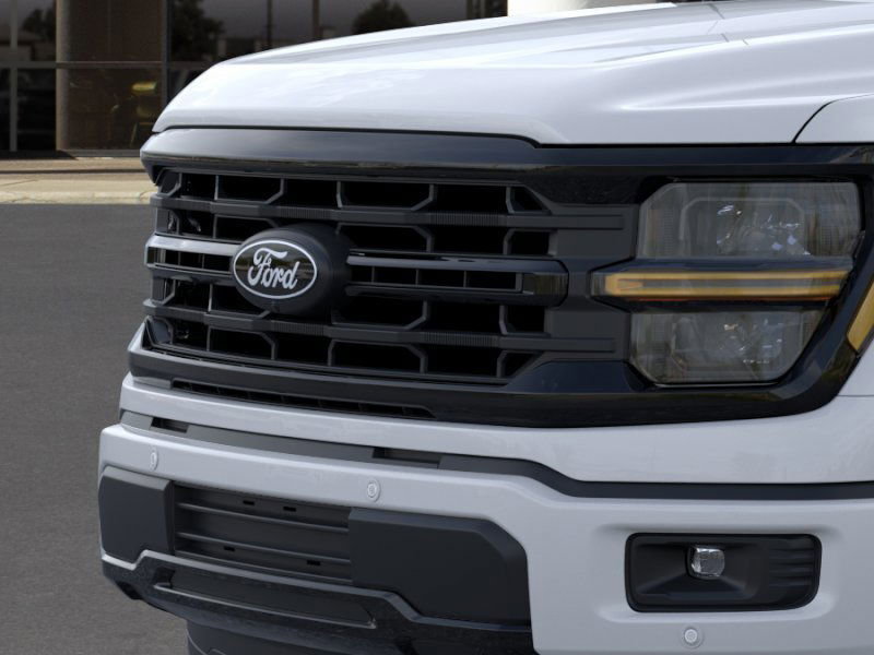 2025 Ford F-150 XLT photo 14