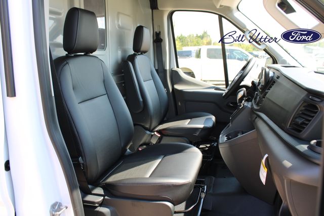 2025 Ford Transit photo 4