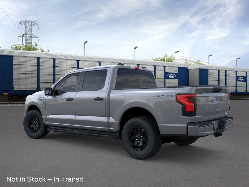 2025 Ford F-150 Lightning XLT photo 4