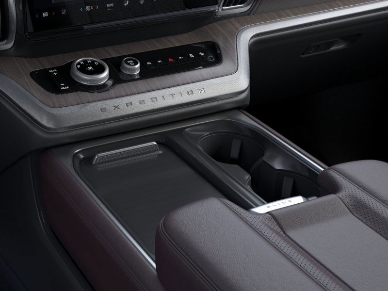 2025 Ford Expedition Platinum photo 14