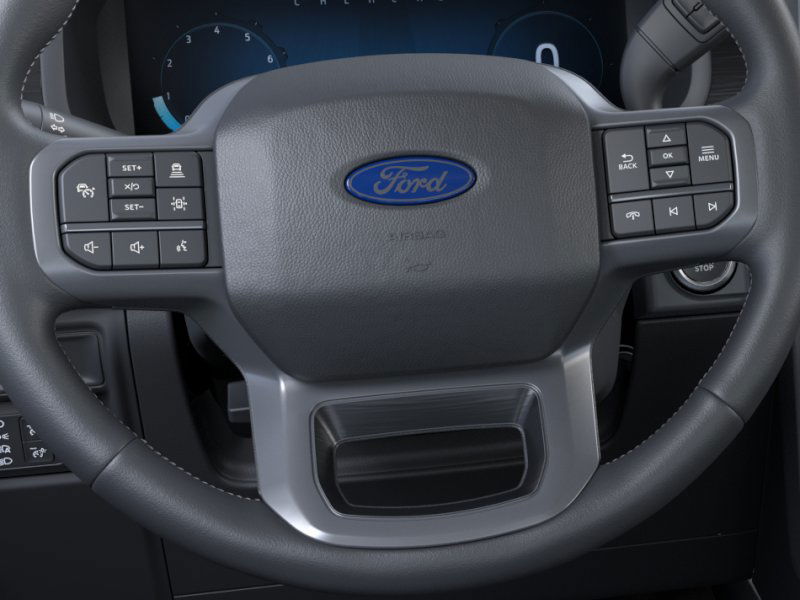 2025 Ford F-150 XLT photo 5