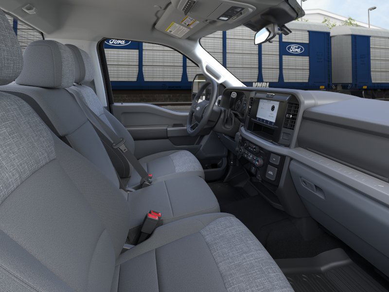 2026 Ford F-350 XLT photo 7