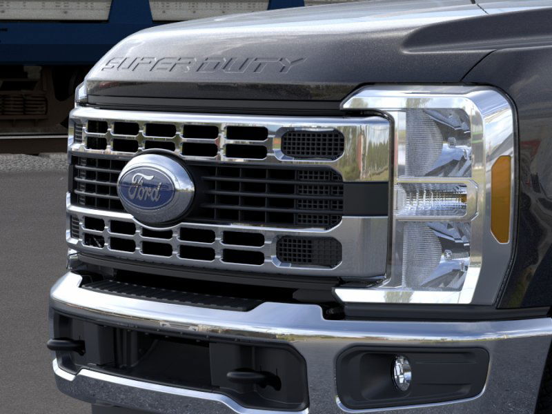 2026 Ford F-350 XLT photo 12