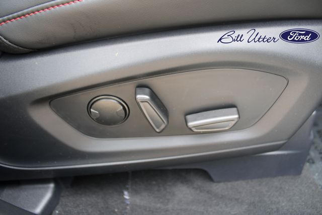 2025 Ford Explorer ST-Line photo 7